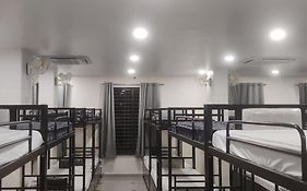 Basera Ac Dormitory & Rooms